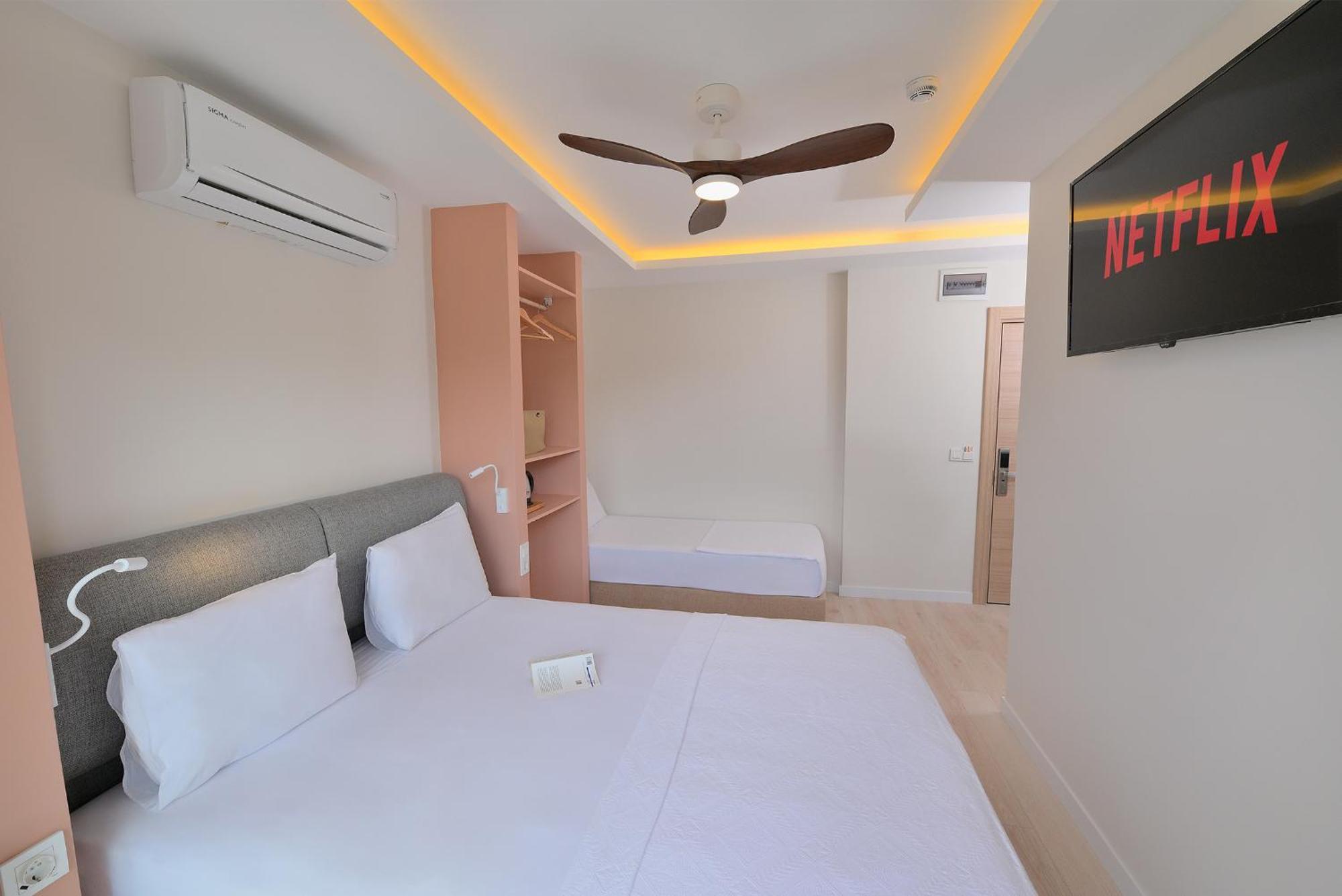 Calis Hotel Кешме Экстерьер фото